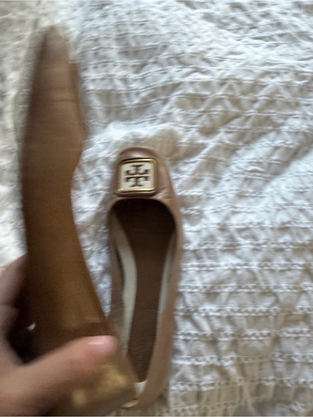 Tory Burch Camel Leather Logo-Embellished Ballet Flats - Picture 8 of 8